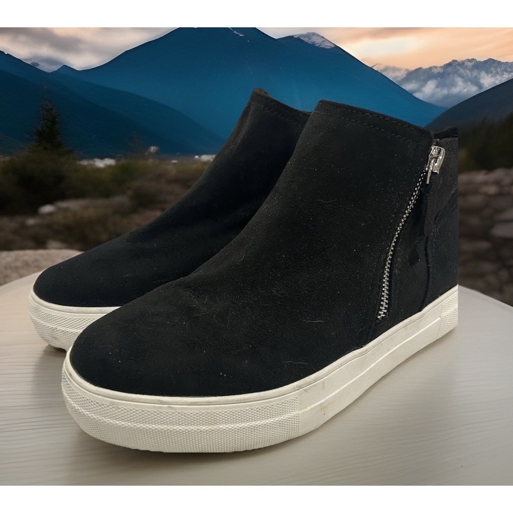 SODA Taylor Women Suede High Top Lace-Less Hidden Wedge Sneaker US Size 9 Black